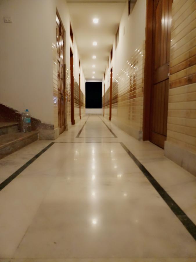 Dispur Lodge Guwahati Buitenkant foto