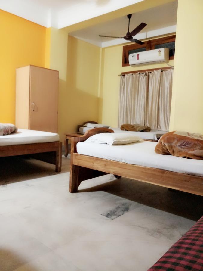 Dispur Lodge Guwahati Buitenkant foto