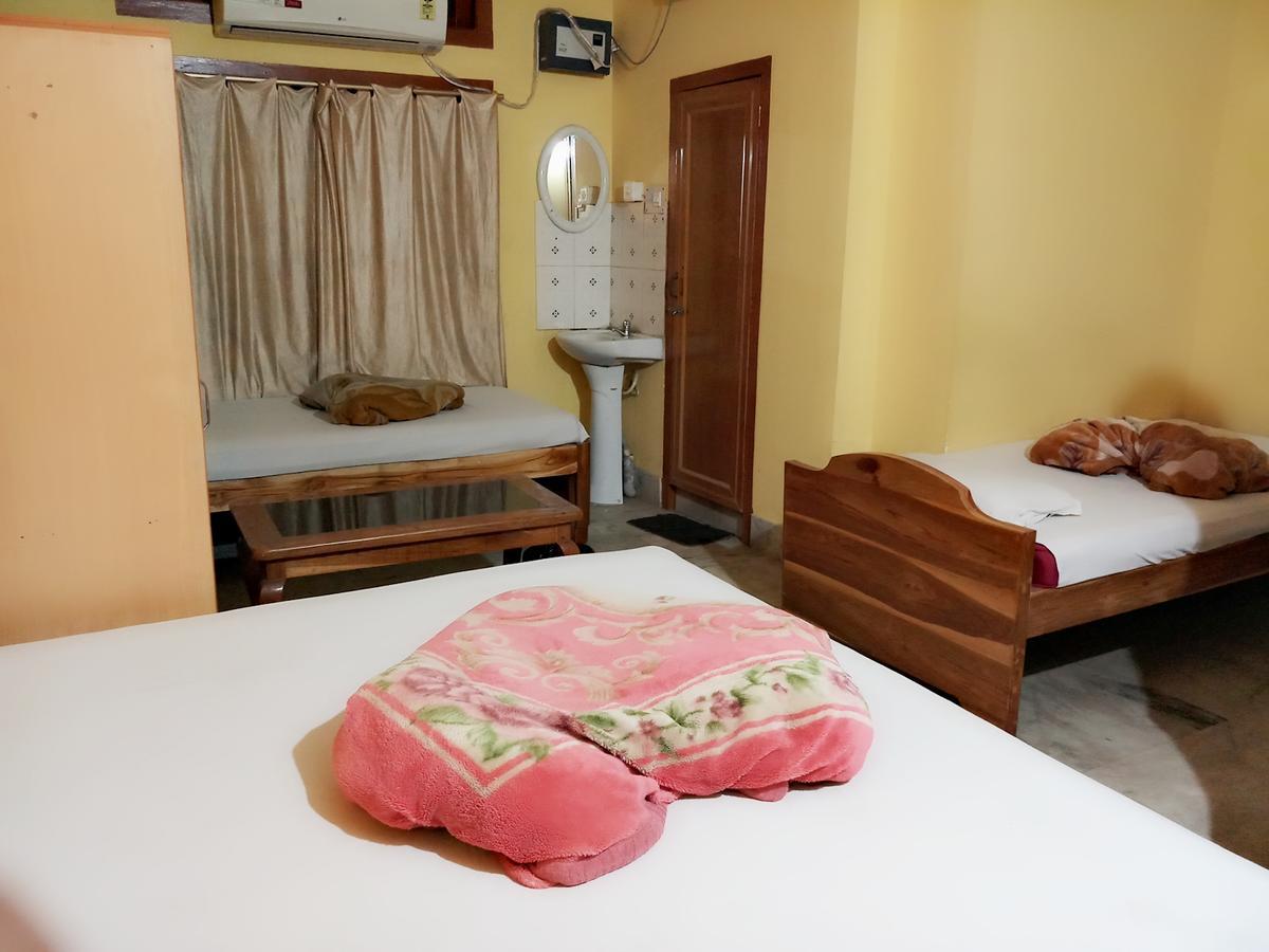 Dispur Lodge Guwahati Buitenkant foto